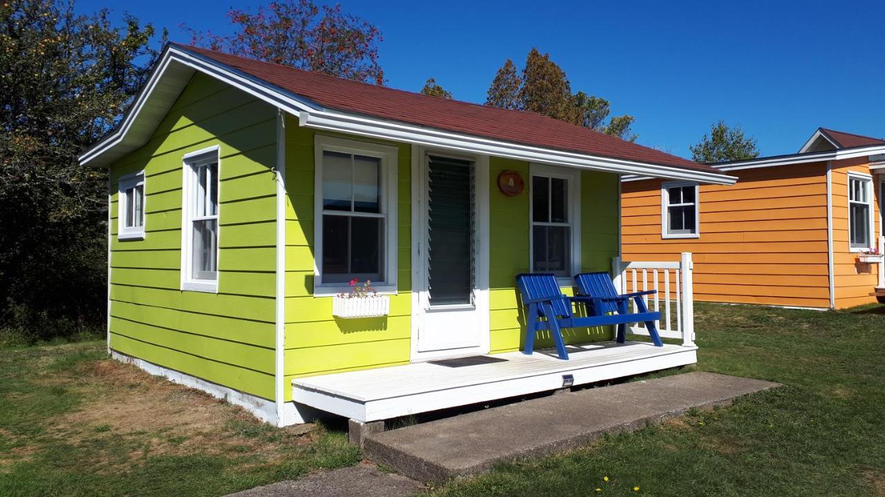 Atlantic View Motel Луненбург Екстериор снимка